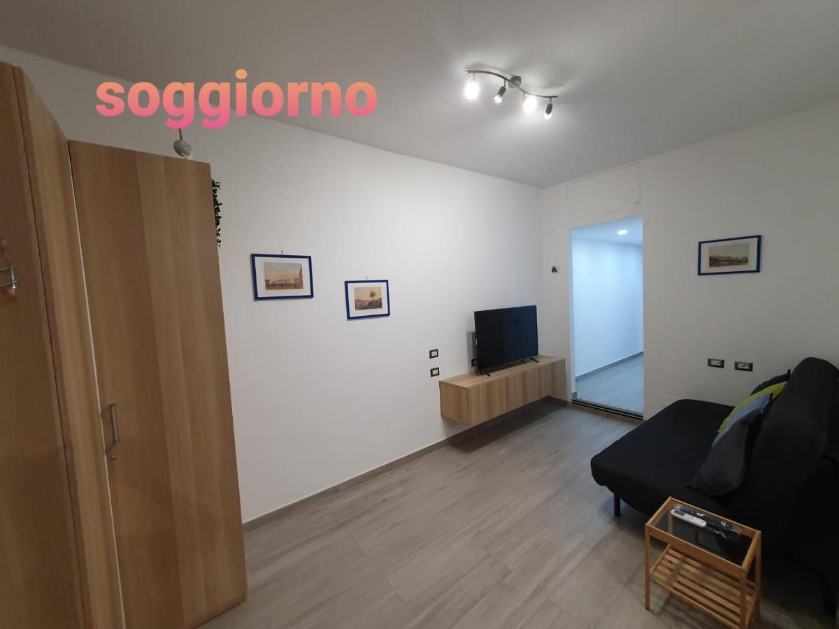 @Home Napoli المظهر الخارجي الصورة
